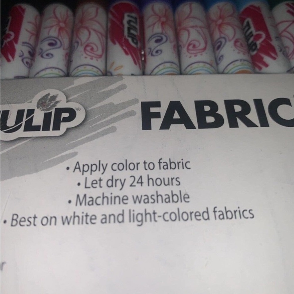 NEW✨Tulip Fabric Markers, Multi-Colored, Permanent, Fine Tip, 20 Pk - Picture 2 of 2
